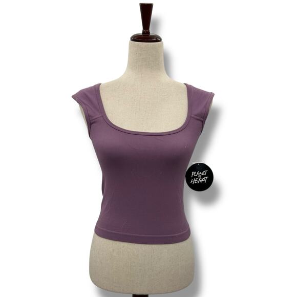 NEW Planet Heart Purple Top Size Small Cropped Wide U Neck Cap Sleeve Tank Top - Picture 1 of 8
